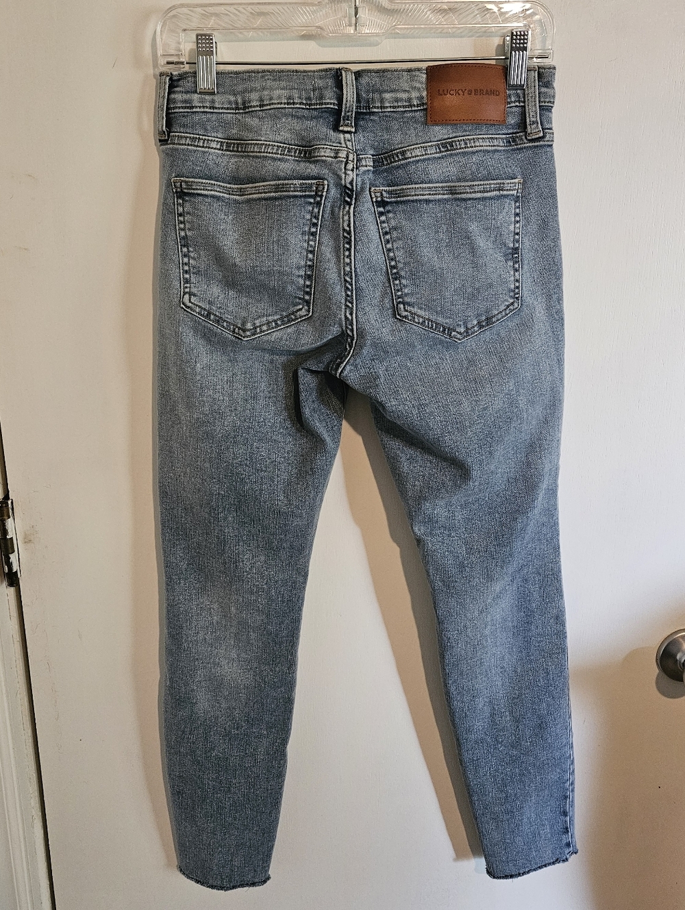 Lucky Brand Ava Mid Rise Skinny Jeans Size 6/28 - Picture 3 of 9